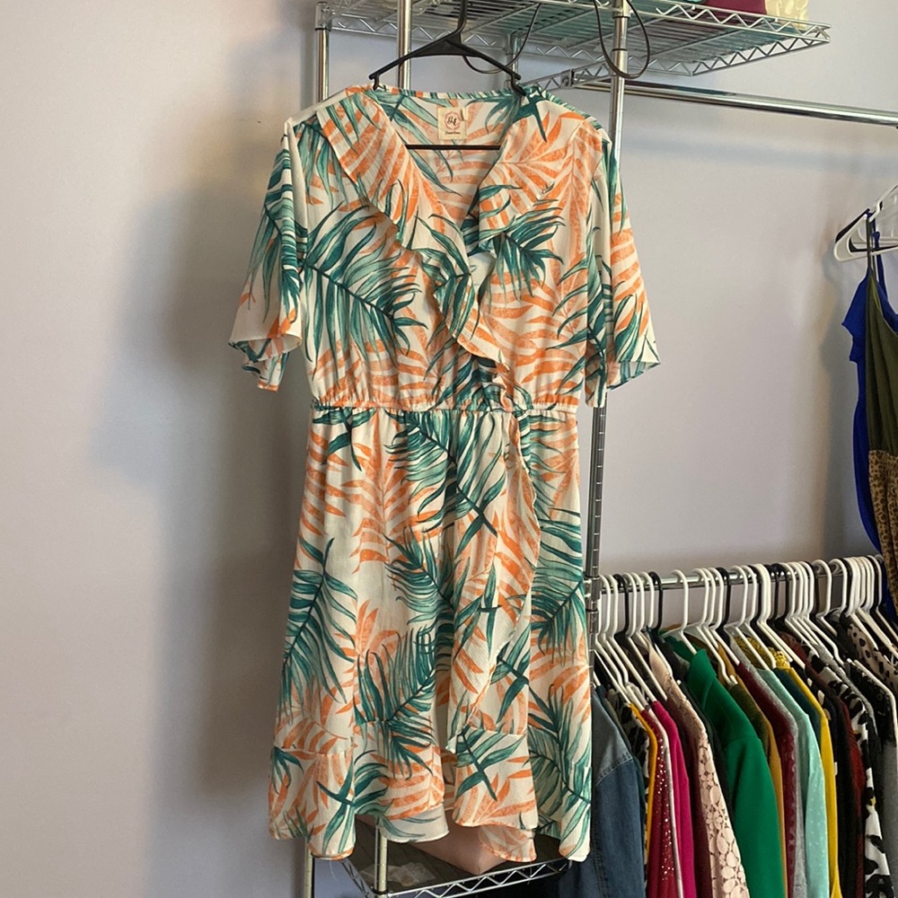 Tropical print short sleeve dress